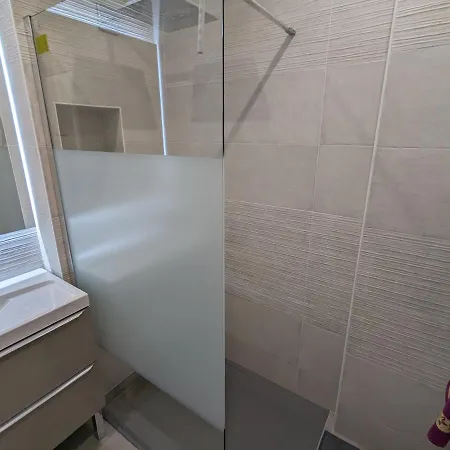 Appartement 2 - Direct Gare Part-dieu, - Ascenseur & Wi-fi Gratuit
